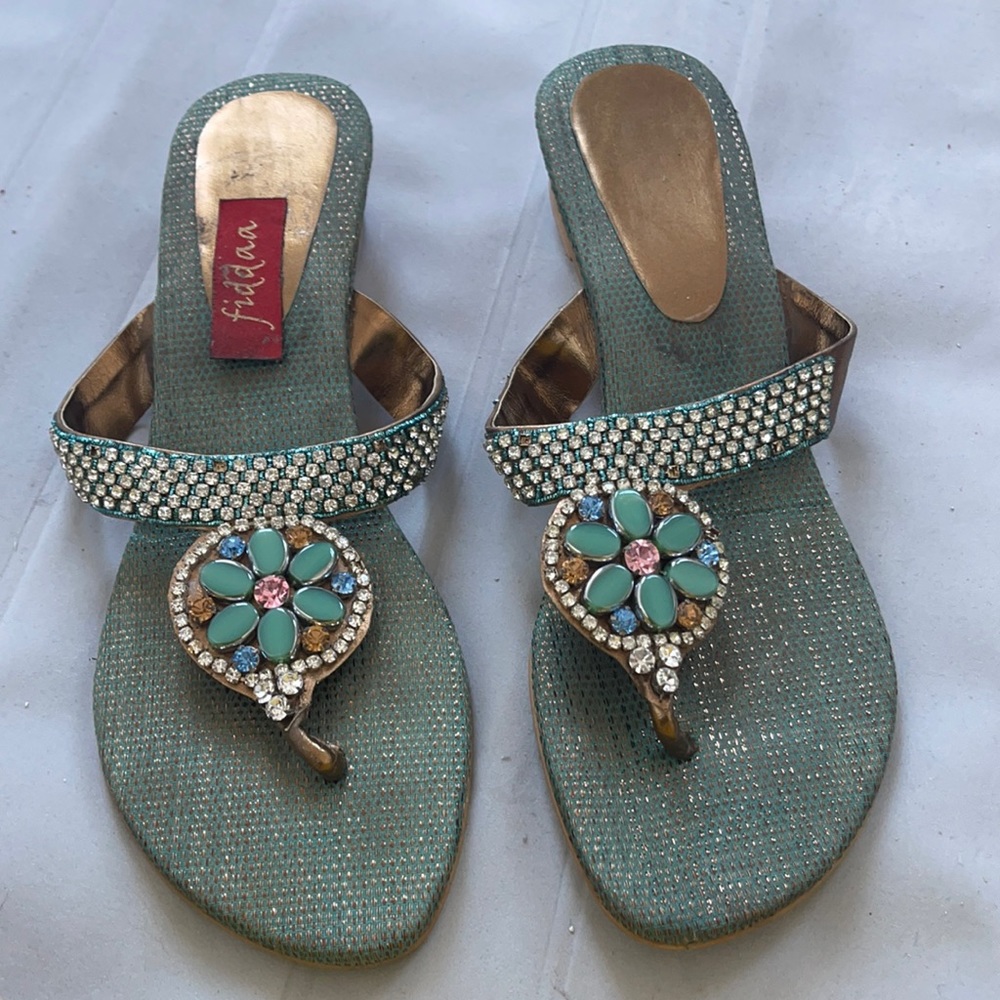 Women blue sandal rhinestone size 7